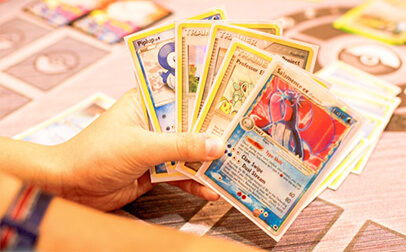 Sưu tập thẻ bài game Pokémon.